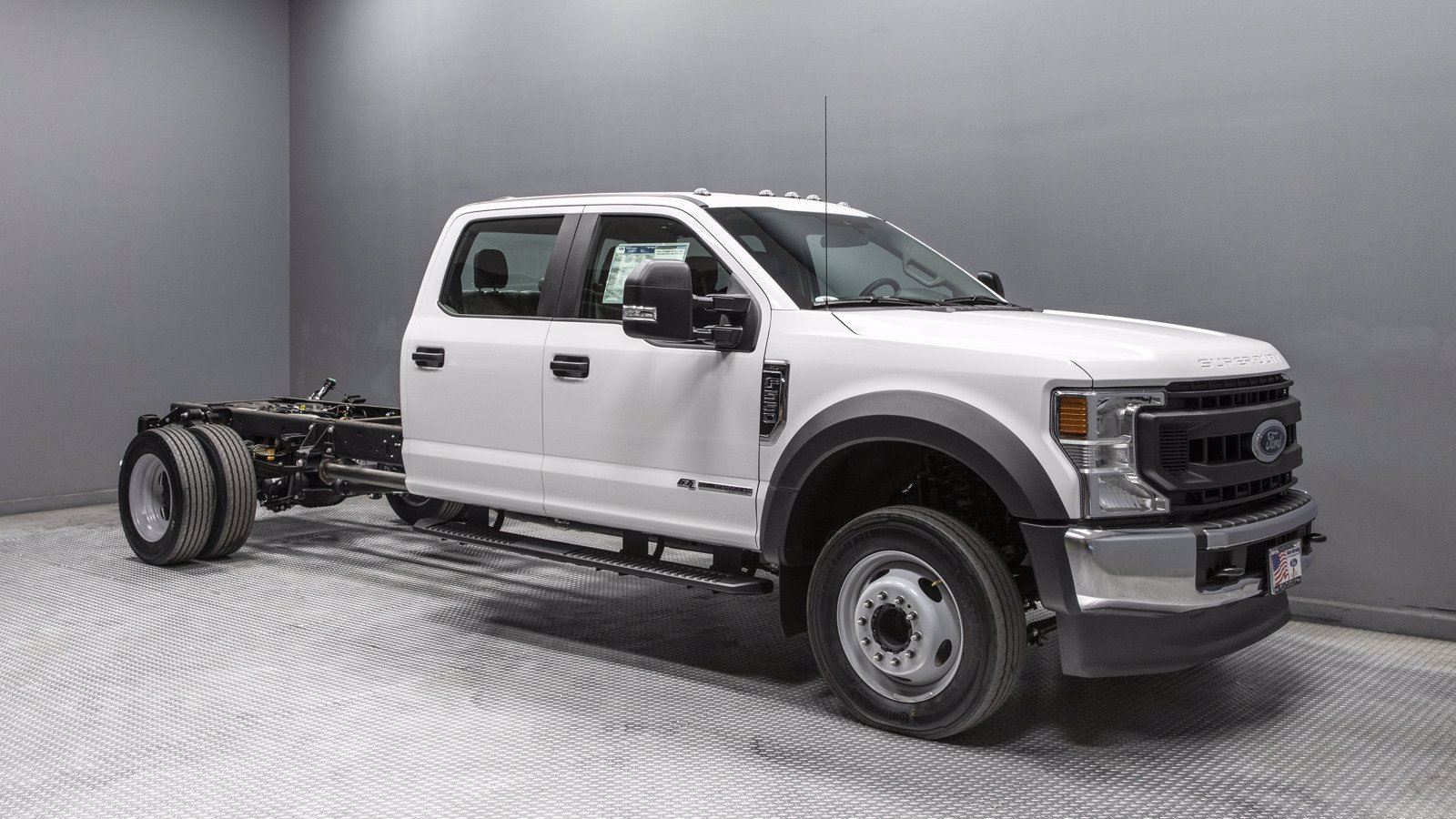 New 2020 Ford Super Duty F550 DRW XL Crew Cab ChassisCab in Buena